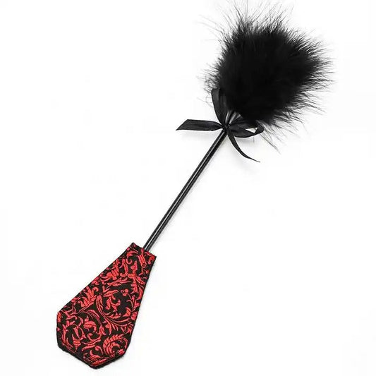 Fusta Con Pluma Seducción